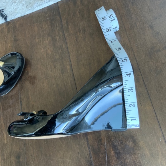 KATE SPADE Wedge Patent Leather Shoes. Size 6.5. - Picture 7 of 7
